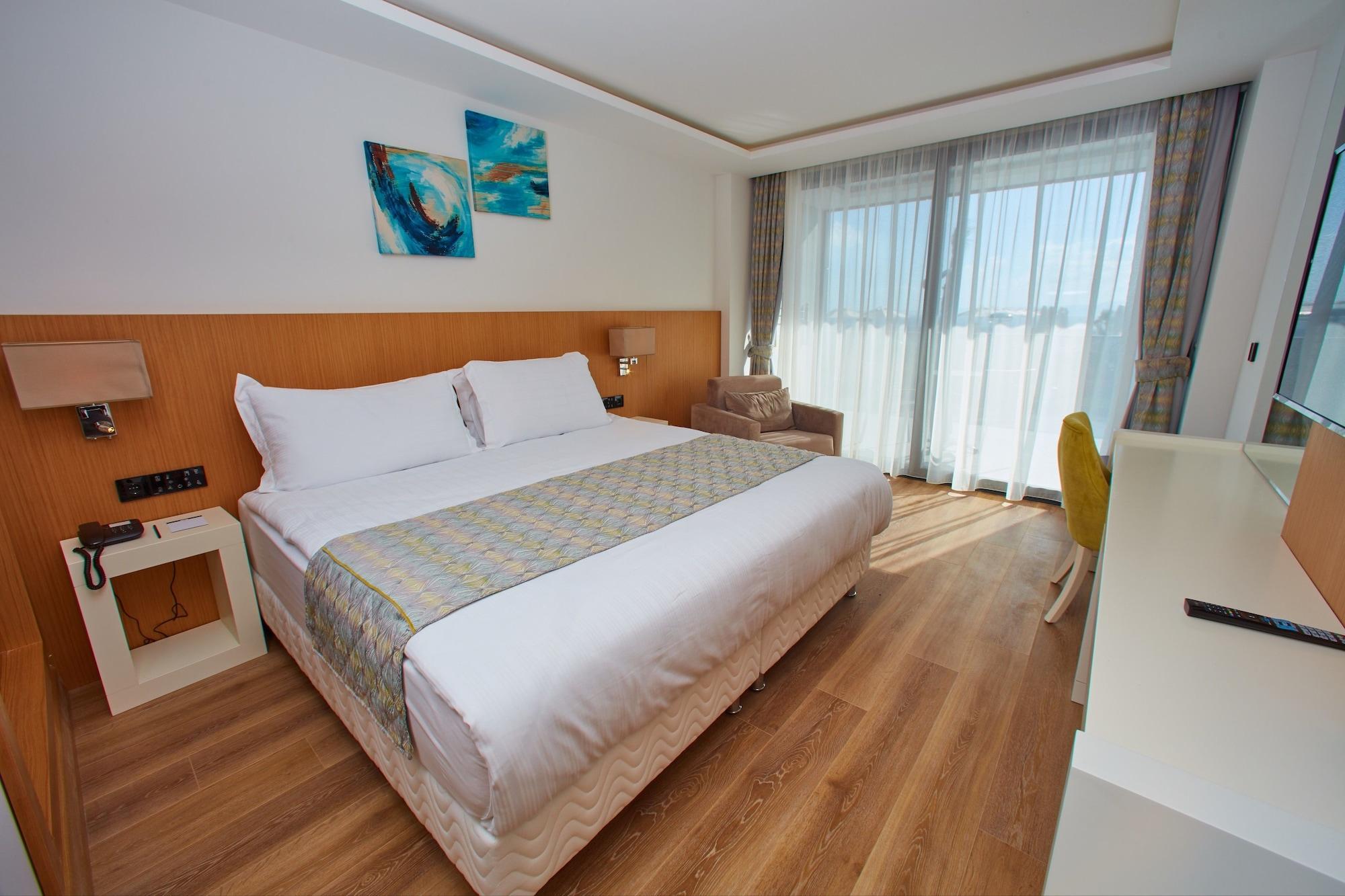 The Nowness Luxury Hotel & Spa Adulty Only Çeşme Exterior foto